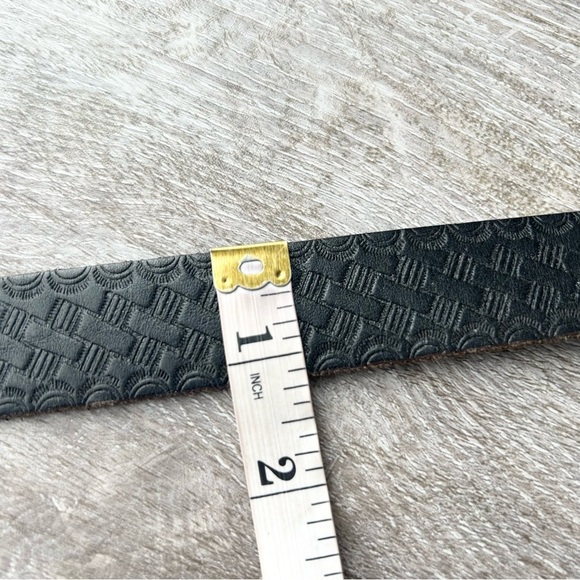 LEVI'S Casual Black Genuine Leather Embossed Belt - Picture 13 of 13